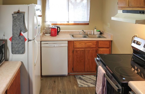 Big Water House | Adventure Base 3 Near Lake Powell - Dog Friendly