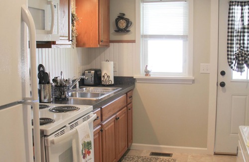 Cardiff Apartment | Affordable Family Fun. Lancaster County's Southern End Junction