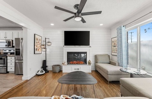 South Salt Lake Cottage | Airdream Cottage/Gated Garage-HotTub Laundry W&D