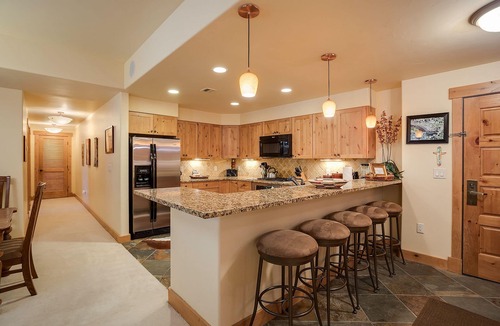 Steamboat Springs Condo | AL4101 | Escape to the Mtn | Pools | 10 Hot Tubs | Air Chilling