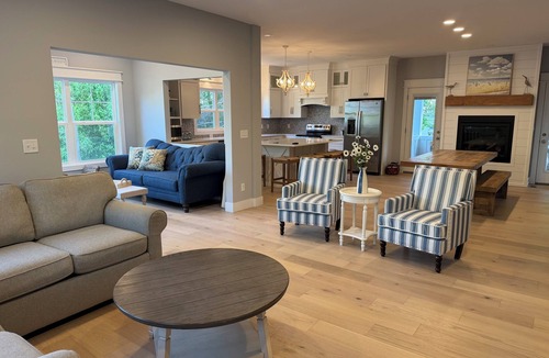 Miami Park Cottage | Amazing Lake views, semi private beach, private heated pool, hot tub & game room