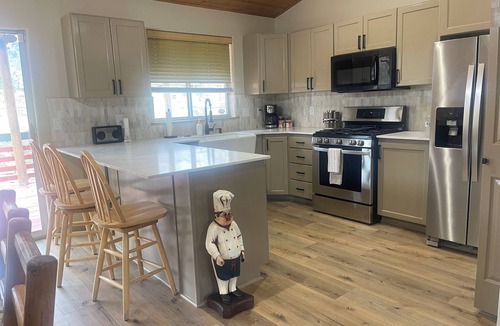 South Snyderville Basin House | Amazing location Park city 4-bed& 3 bath Fully remodeled Dec. 2025