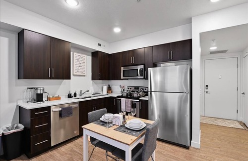 Salt Lake City Apartment | Amazing modern 1 Bedroom with pool/hot tub