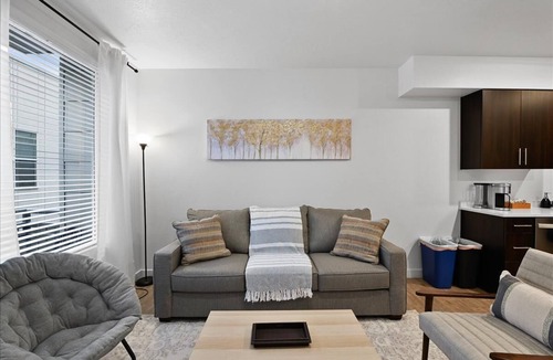Salt Lake City Apartment | Amazing modern 1 Bedroom with pool/hot tub