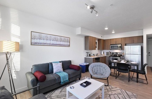 Salt Lake City Condo | Amazing modern 1 bedroom with pool/hot tub