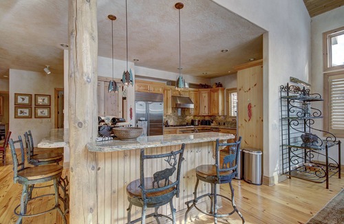 Christie Heights House | Amazing Mountain Home! Chefs Kitchen. Excellent Location. Early Checkin.