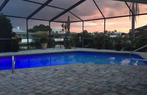 Apollo Beach House | Apollo Beach Waterfront 3BR — Private Dock, Heated Saltwater Pool & Kayaks