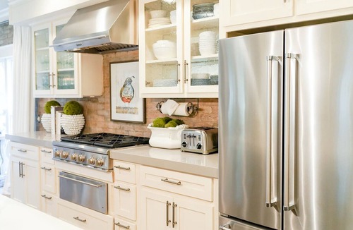 King City House | August Special, Large Luxury Home Near the Village