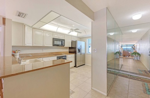 Siesta Key Condo | Bayfront views, Walk to Turtle Beach, 2 Heated Pools, 5th Floor Corner, Private