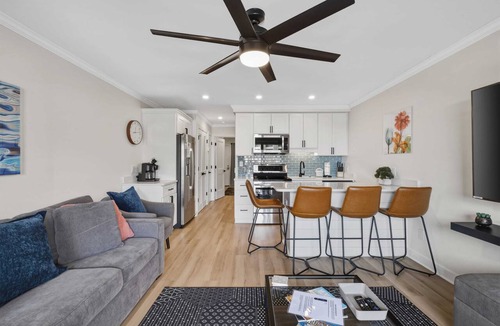 Folly Field Condo | Beach Elegant 4U - 1st Floor - King Bed - Beach Tennis Oceanfront Resort - A119