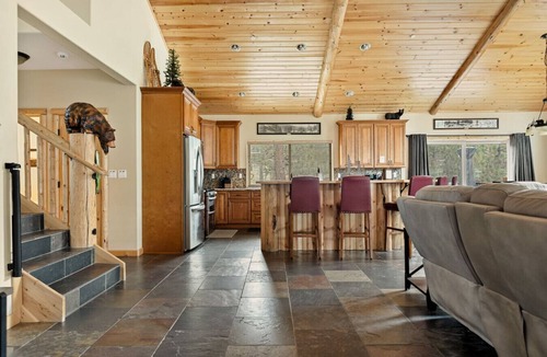 Eagle Mountain Estates House | Bear Creek Lodge w/Hot Tub near Snow Summit