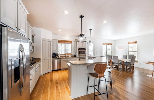 Bear Hollow Village House | Bear Hollow 5601 | Standalone Home | Near Outlets Hot Tub | Pool