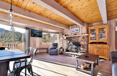Moonridge Ski Chalet | Bear Mountain Views by Big Bear Vacations Walk to Ski Lift Chalet with Foosball & Views