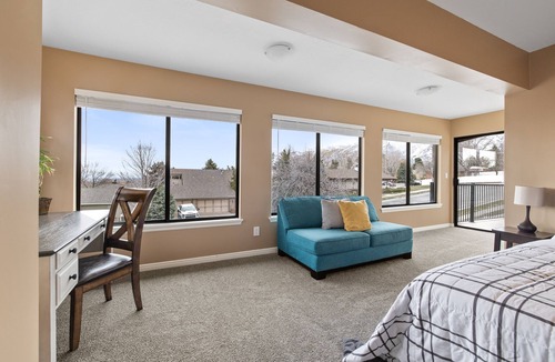 Cottonwood Heights House | Beautiful Cottonwood Heights home close to the slopes with hottub!