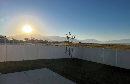 American Fork House | Beautiful home near Thanksgiving Point. Views of Utah Lake, sunrise and sunset