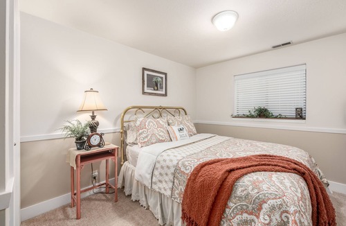 Sandy House | Beautiful location! Close to mountains and ski resorts, easy downtown access.