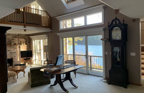 Lancaster House | Beautiful Private Waterfront Home