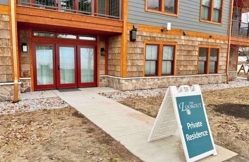 North Conway Condo | Beautiful Ski-In/Ski-Out Condo at the base of Cranmore Mountain