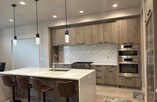 South Jordan House | Beautiful, spacious, modern 5-bedroom 5+ bathrooms. All the amenities, must see.