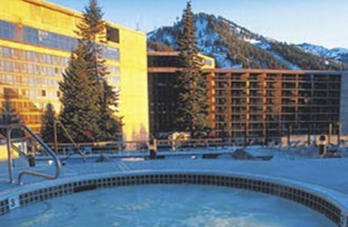 Salt Lake Mountain Resorts Apartment | Beautiful studio unit at resort, sleeps 2