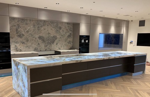 Beverly Hills House | Beverly Hills !! 6 bedroom new house , in a gated community,