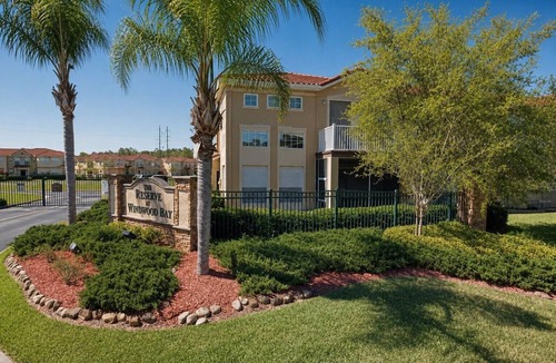 Windwood Bay Condo | Brand New! Bright & Cozy Family Getaway by Disney!