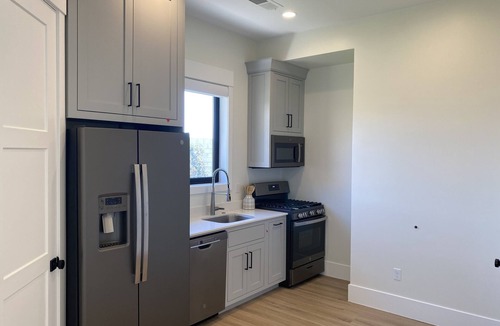 Washington Fields House | Brand New! | Quiet & Secluded | Close to Southern Utah adventures and beauty
