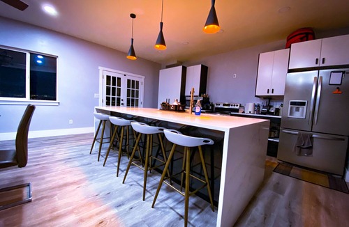 Draper House | Breathtaking Valley Views