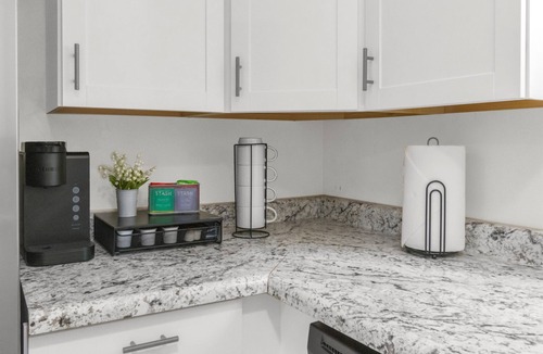 Logan Apartment | Bright 2 Bd - Great Location Near USU and Downtown