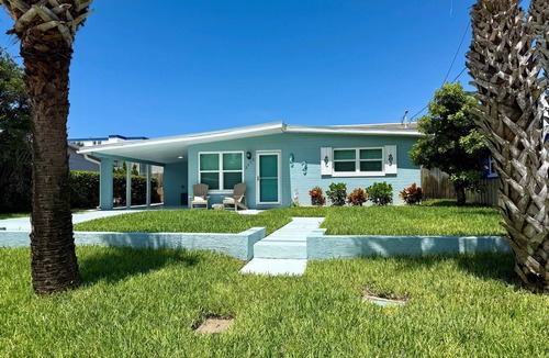 Ocean View Halifax Estates House | Bright Beach Bungalow – 1 Block to Dahlia Park Beach Access