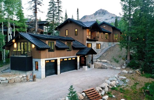 Salt Lake Mountain Resorts Cabin | Brighton Evergreen Retreat: Sauna, Spa, Ski Access