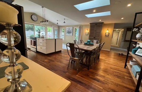 Bothell House | Careys Refuge - Family Retreat with Huge Fenced Yard