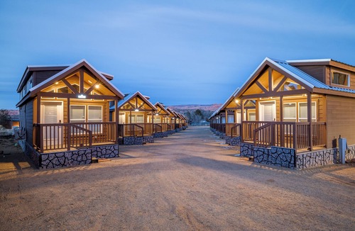 Moab South Valley Cabin | Charming 2-bedroom cabin #109 in fabulous Moab with AC, Wi-Fi