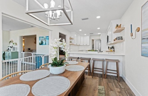 Gulf Harbors House | Charming 3-bedroom house with pool and Gulf access