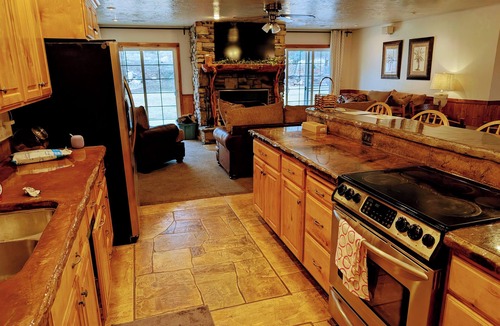 Utah County House | Charming 3-bedroom house located at the mouth of Santaquin Canyon. Amazing views