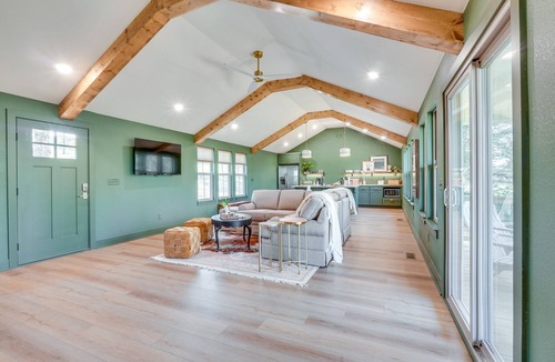 Eagle Rock House | Charming Lakeside 2-bedroom house in beautiful Eagle Rock