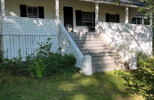 Shelburne Cottage | Charming Mountain Cottage, 5-bedroom cottage in The White Mountains
