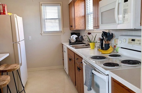 Camp Hill House | Charming Room in a shared house with AC in Camp Hill for a cozy getaway
