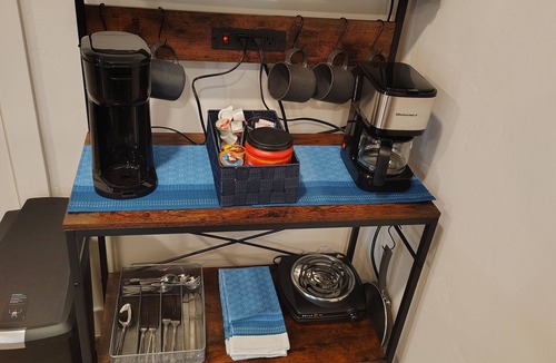 Ivins Apartment | Charming studio with WiFi, AC and heat in enchanting Ivins.