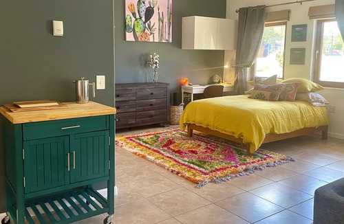 Santa Fe Apartment | Chic Studio Apartment near Downtown and Shopping