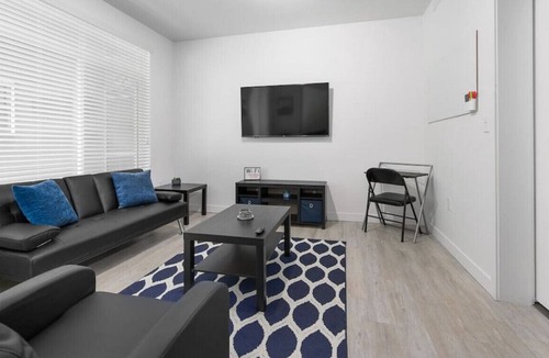 Salt Lake City Apartment | Comfortable ✭ Convenient ✭ Hot Tub, Gym +more