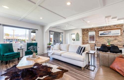 People's Freeway House | Cottage on Main - Only Minutes to Downtown SLC