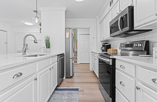 Lawton Woods House | Cotton Cottage – Pet-Friendly Retreat with Private Pool & Fenced Yard | Sleeps 8