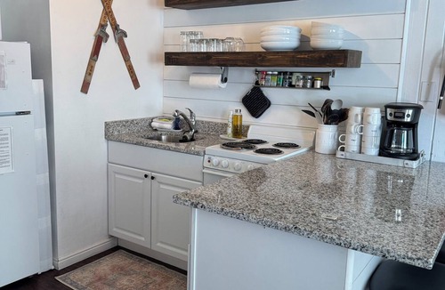 Brian Head Condo | Cozy 1-bedroom 1 bath. condo with Heating/Ac