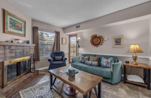 North Park City House | Cozy 1BDR with Views Free Parking Near Bus Stop