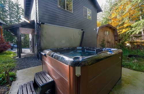Warnick Cabin | Cozy 2-bedroom cabin in adorable Deming with AC