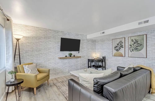 Downtown Salt Lake City Apartment | Cozy 2BR/1BA Downtown SLC stay with fast Wi-Fi & great location
