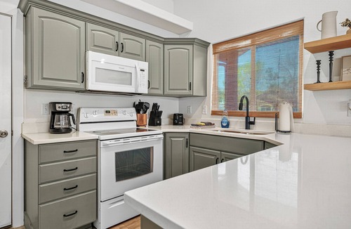 La Verkin House | Cozy Clean Home Near Zion - High Speed Internet - Self Check-In/Out
