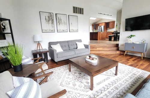Sudden Valley House | Cozy Lakeview Sunsets & Cinema