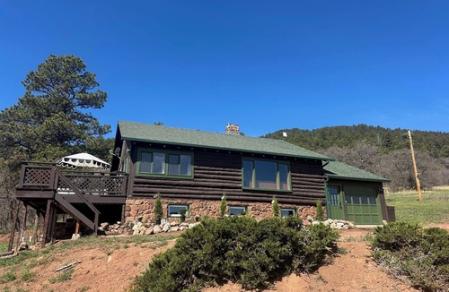 Larkspur Cabin | Cozy Little Cabin in the woods on 107 acres with private hiking trail!